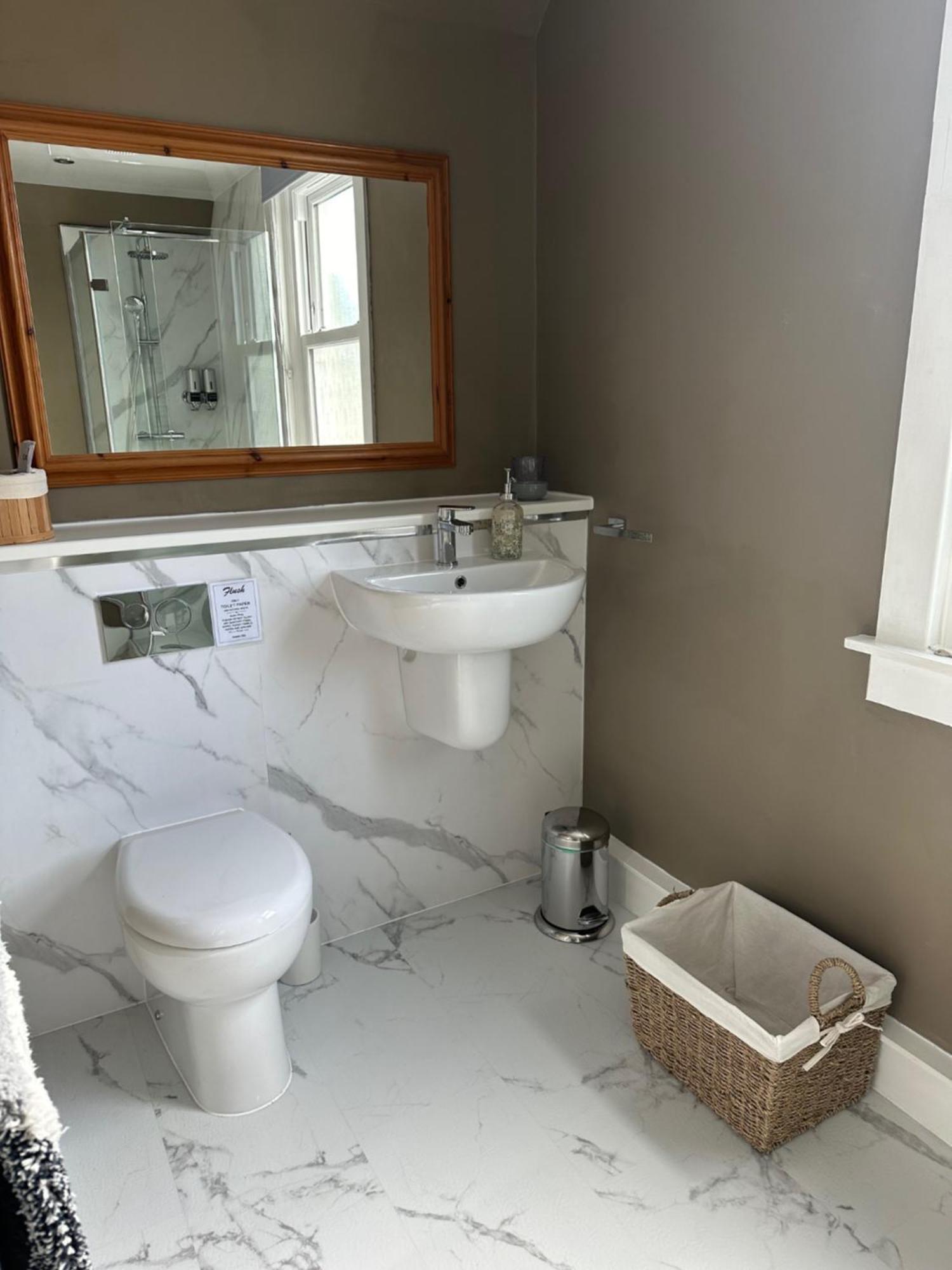 גירבאן Peel House Bed And Breakfast מראה חיצוני תמונה